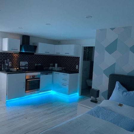 Modern Renovated Apartment Suited For Business Consultants - In Close Distance To Dt, Dhl And Un Campus - Reserved Parking Бонн Экстерьер фото