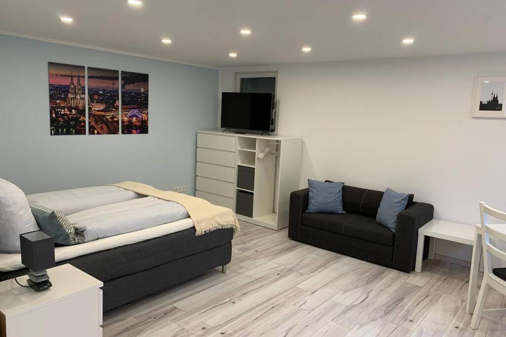Modern Renovated Apartment Suited For Business Consultants - In Close Distance To Dt, Dhl And Un Campus - Reserved Parking Бонн Экстерьер фото